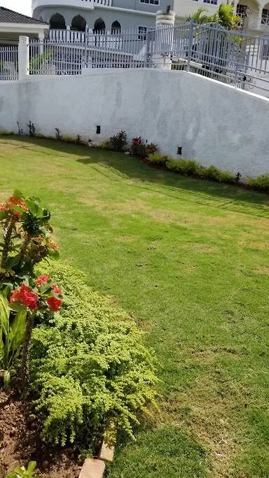 Ridgeview Suites 1 To 3 Kingston 0*,  Jamaica